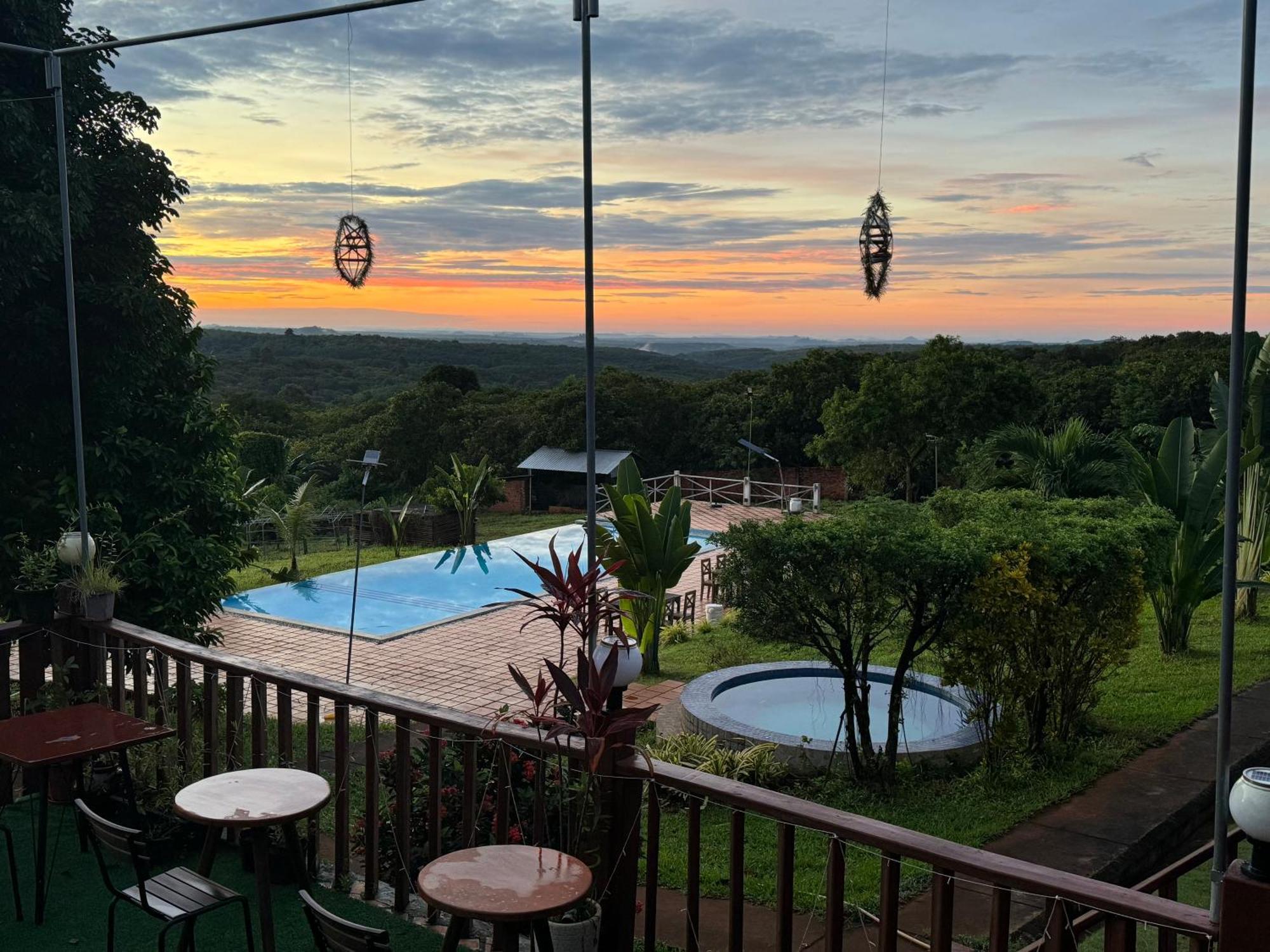 Ratanakiri Paradise Hotel & Restaurant Banlung Dış mekan fotoğraf